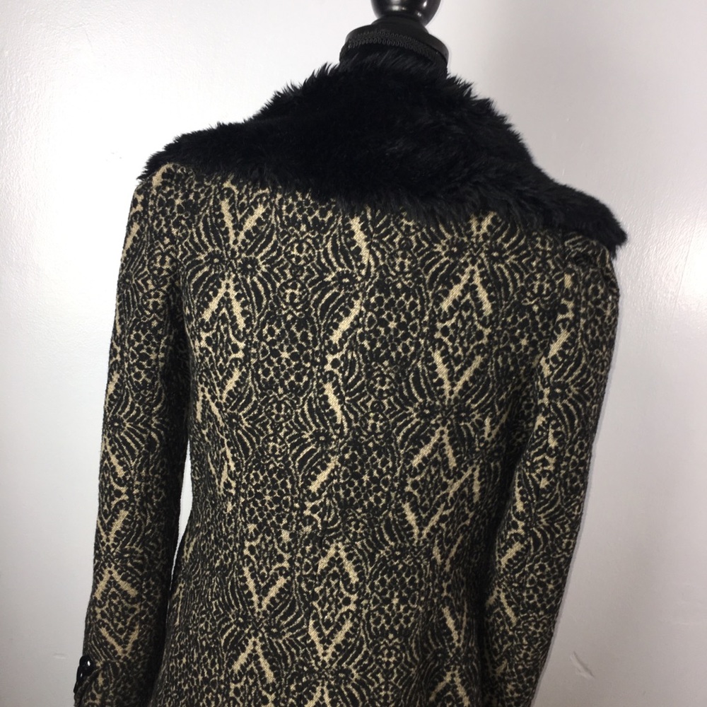 Unique Steve Madden Coat ❄️ - Picture 3 of 8